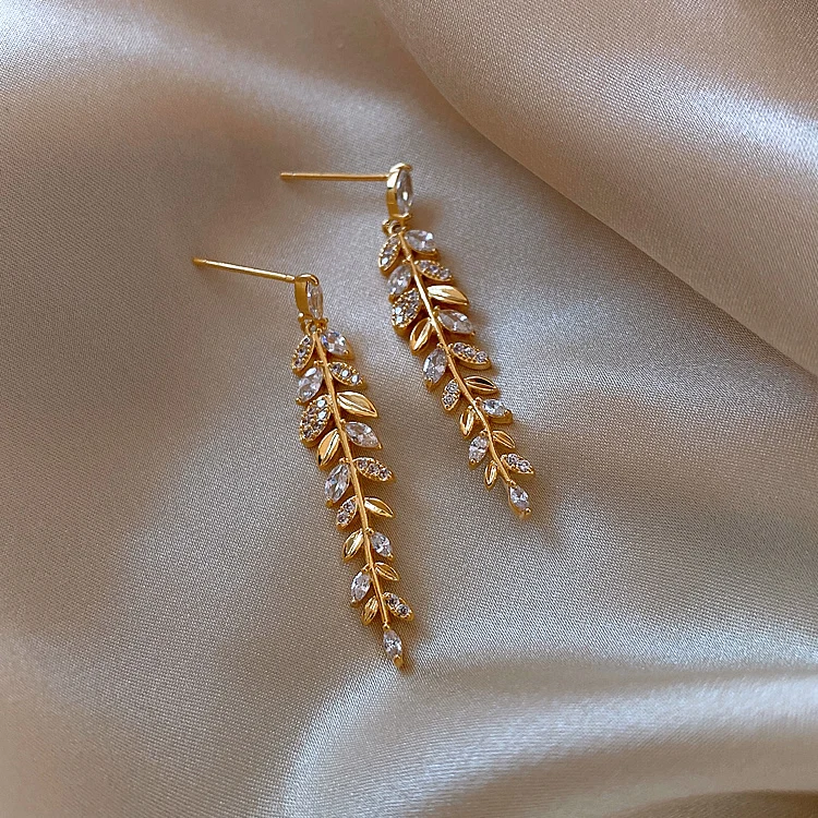 Long exquisite copper inlaid zircon wheat ear earrings elegant temperament, female fashion Korean jewelry