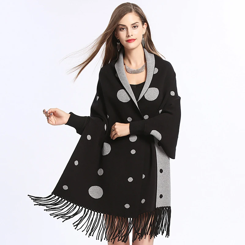 Europen Winter Autunm Free Size Double Side Color Knit Tassel Circle Pattern Cloak Shawl Women's Trench Coat Capes And Poncho