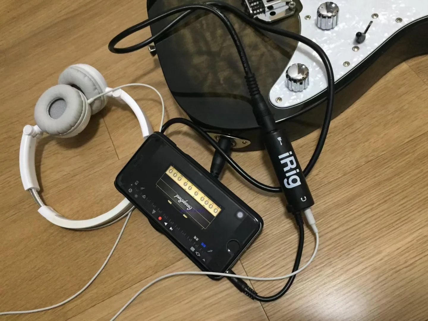 Per gli effetti mobili Irig effetti per chitarra sposta gli effetti per chitarra sostituisci le chitarre con i nuovi convertitori di interfaccia per