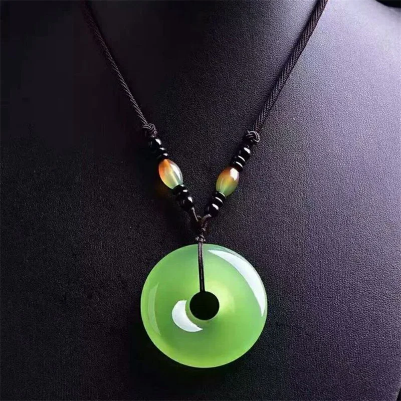 Hot selling natural hand-carve Chalcedony Grape Green Agate Pingan Buckle Necklace Pendant fashion jewelry Men Women LuckGifts