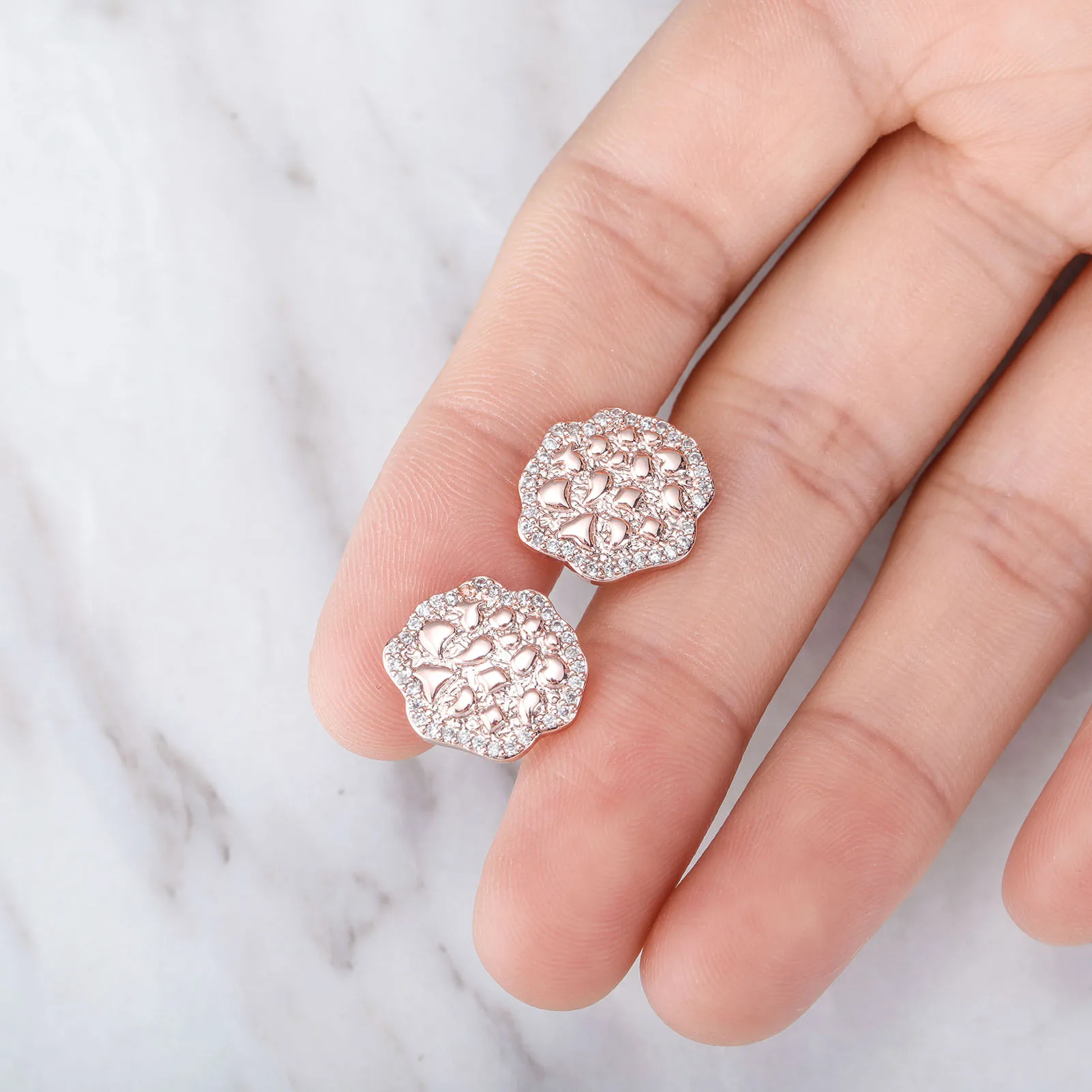 GUCY Flower Shape Zirconia Earrings Sparkle Bling Women Micro Paved Earring AAAA Cubic Zircon Fashion Jewelry Gift