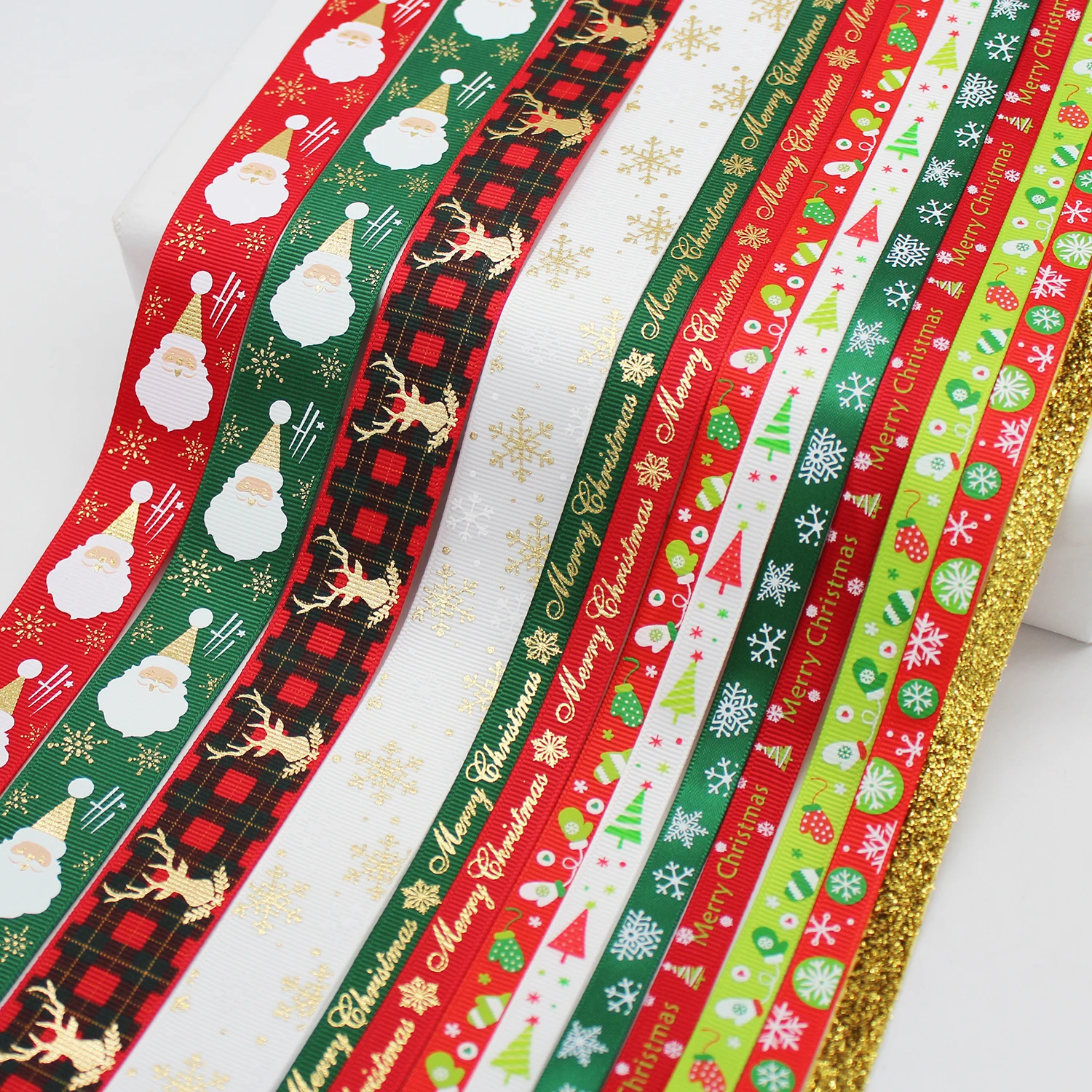 5 Meter/Lot Largest Collection Christmas Ribbons Printed Tree Elk Dots Grosgrain Ribbons Red Green Satin Ribbon Decoration Craft