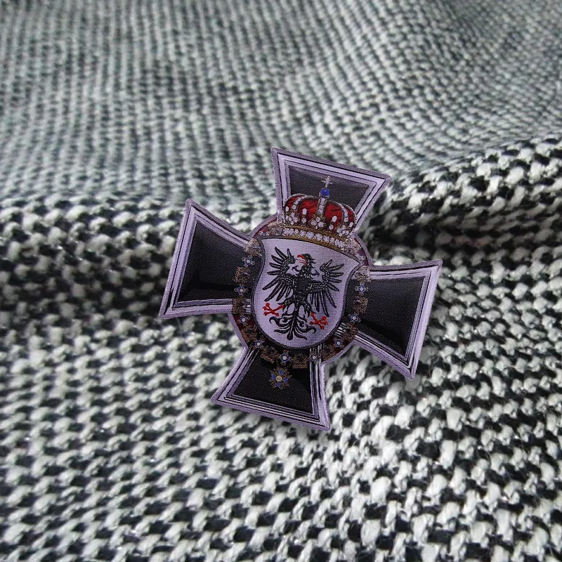 Prussia Iron Cross Enamel Pin It\'s a medal to Witness the military history.