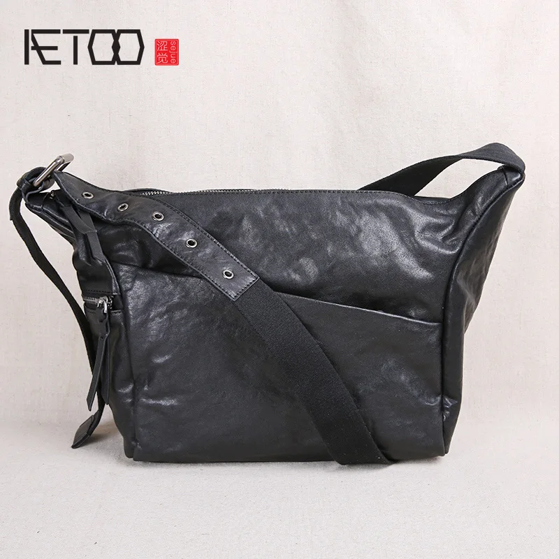 AETOO Genuine leather men's retro shoulder bag, the first layer of leather large-capacity messenger bag casual fashion men's bag