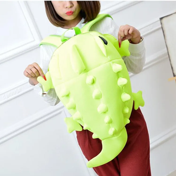 3D Chameleon Backpack Fashion Women Backpacks Newest Stylish Black Canvas Bagpack Girls School Bags Unisex Animal Shape Shoulder