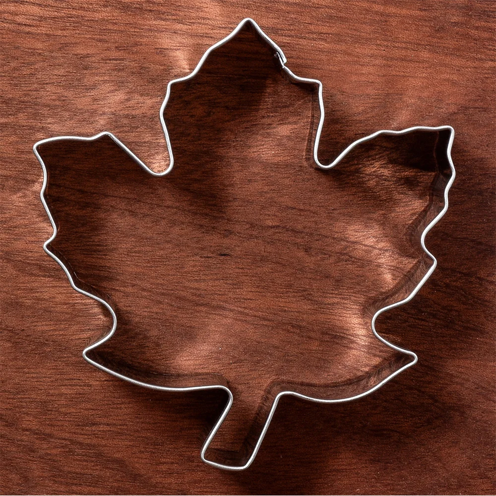 KENIAO Thanksgiving Maple Leaf Cookie Cutter - 9.1 CM Biscuit Fondant Pastry Bread Sandwich Mold - Stainless Steel