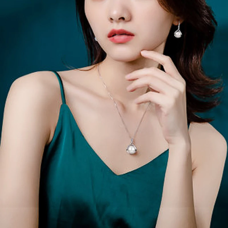 Huitan Water Drop Pendant Necklace with Simulated Pearl Engagement Wedding Party Elegant Accessories for Women Fashion Jewelry