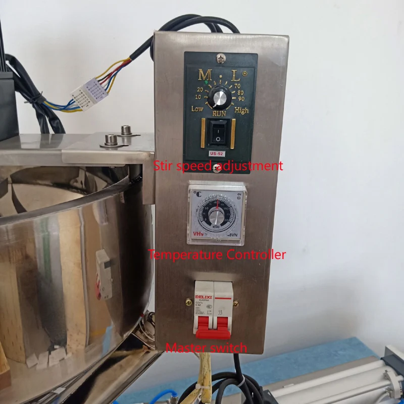 Máquina de enchimento pneumática de pedal de cabeça única de mesa Máquina de enchimento de mistura de aquecimento de aço inoxidável