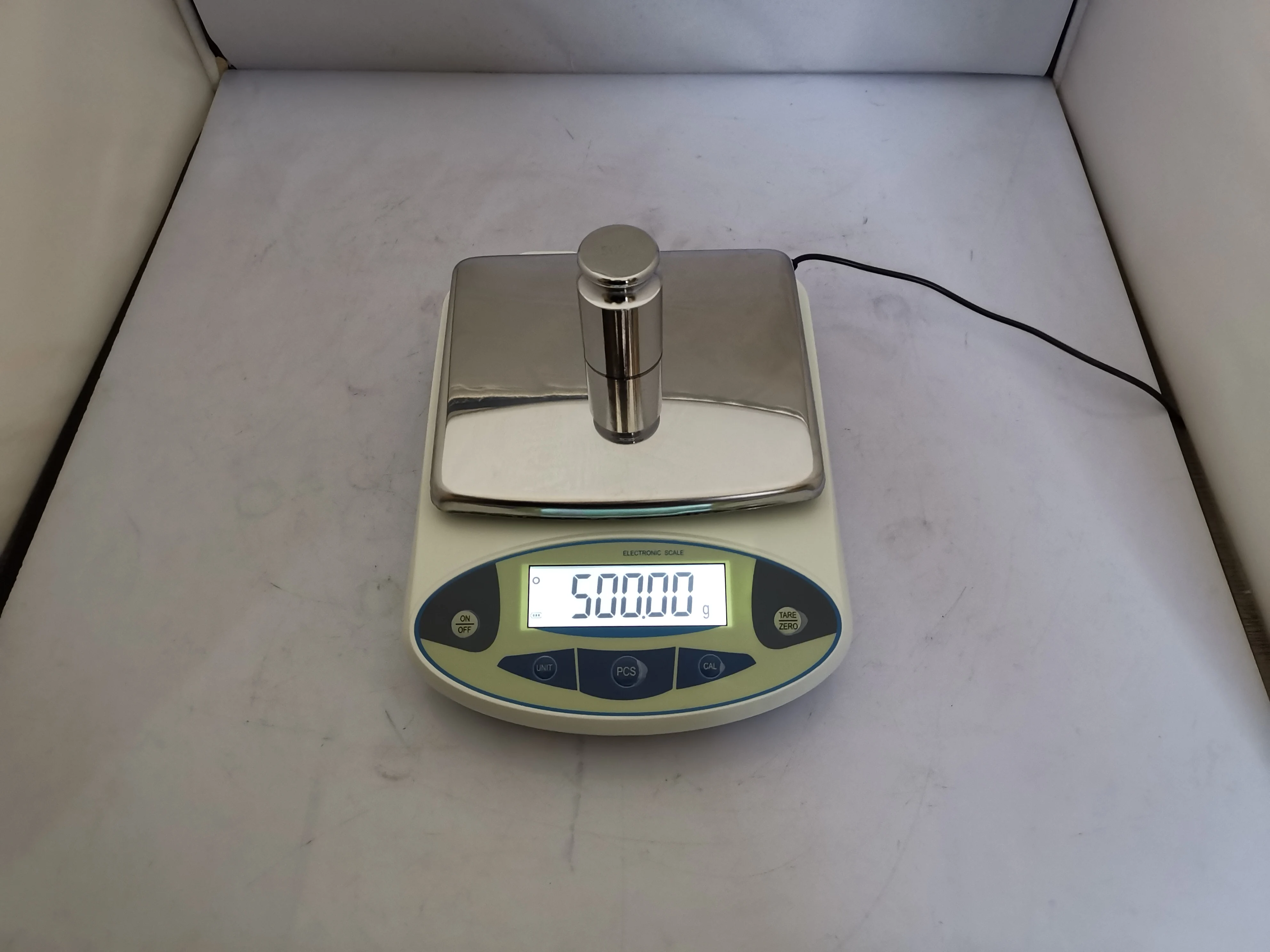 5kg  x 0.01g Lab Analytical Digital Balance Scale Jewellery Electronics said ,with LCD display weight sensor