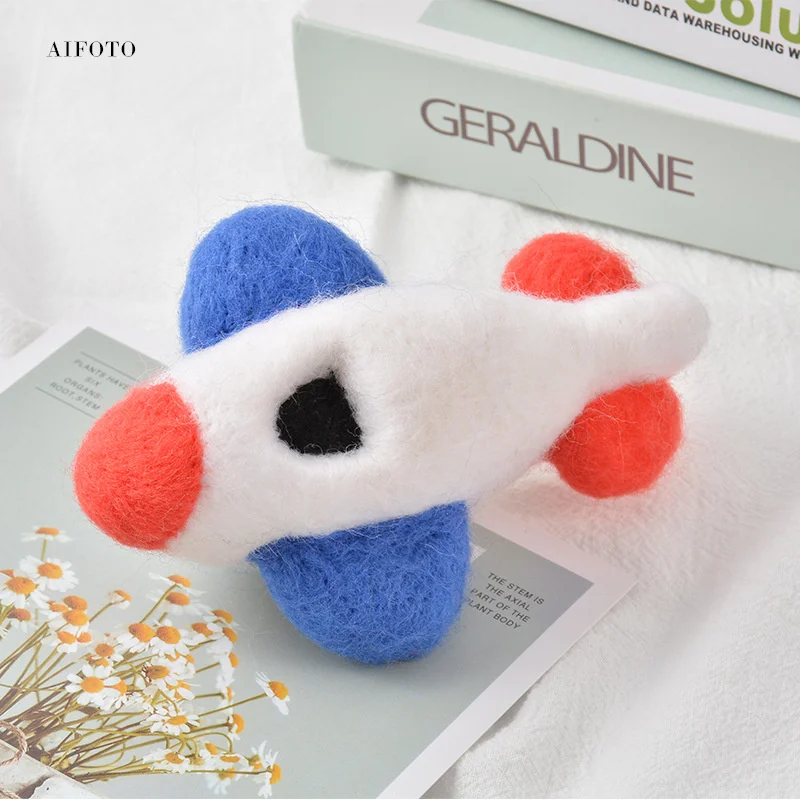 Newborn Photography Props Wool Felt Baseball Football Basketball for Baby Photo Toy Airplane Decoration Theme Creativity Prop