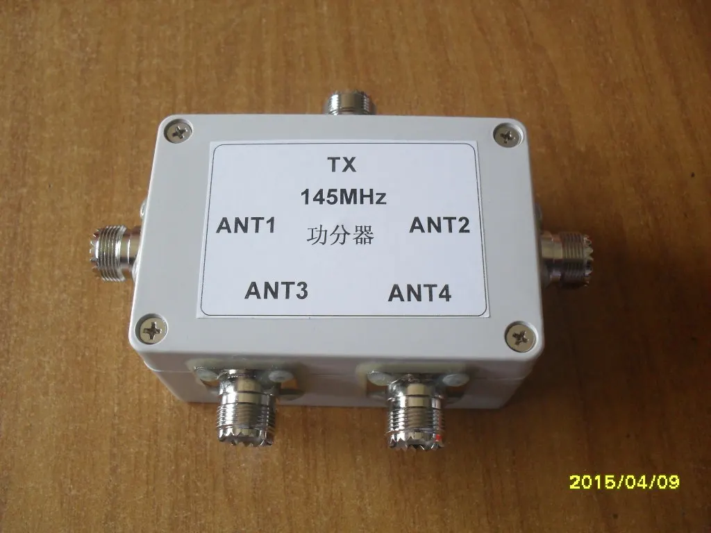 135-175MHz 400-470MHz One divided into four power splitters power divider 0-phase high power