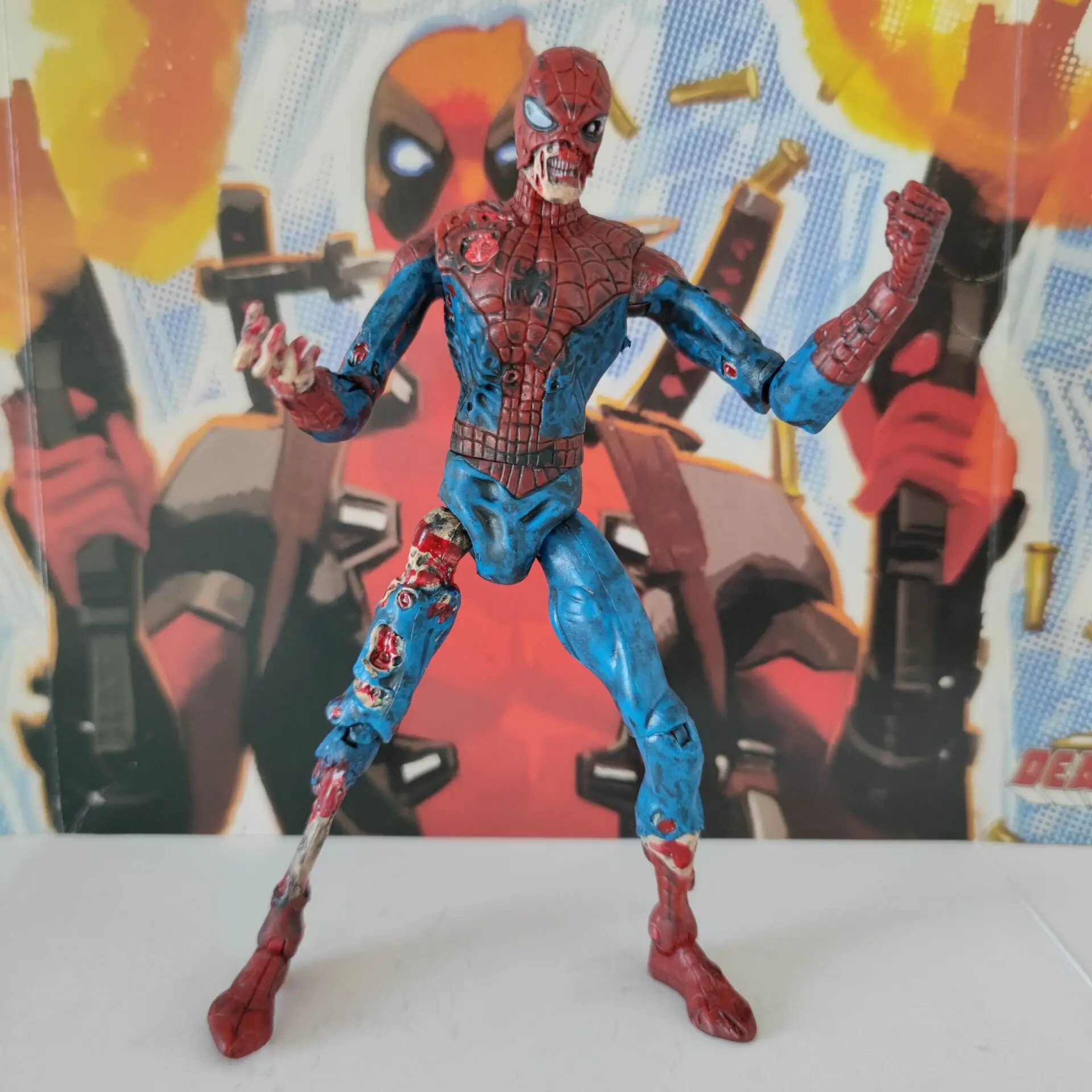 

Toybiz Marvel Select Diamond DST Zombie Spiderman 7" Action Figure Rare