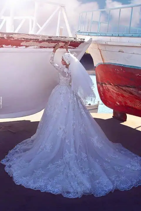 Robe de mariée musulmane, manches longues, traîne pour femmes, Appliques de luxe en dentelle, robes de mère de la mariée, 2018