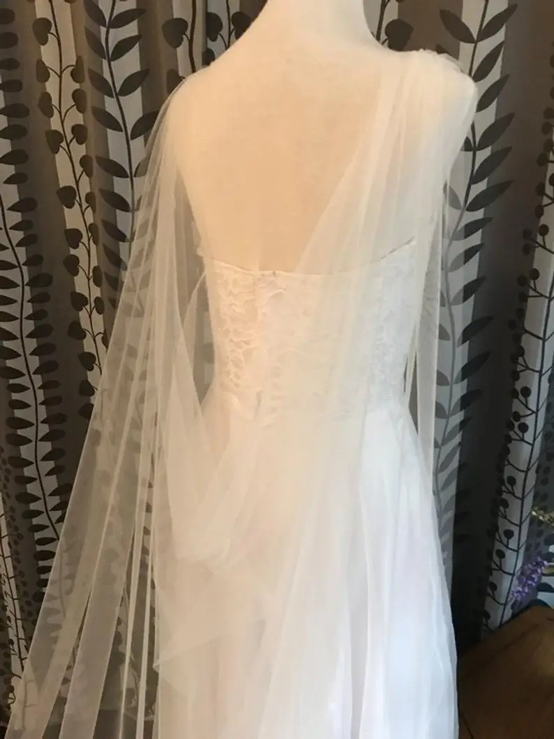 Capa de casamento, véu de noiva, véu de casamento, véu moderno, capa de véu drapeado em branco, branco off white, marfim, champanhe