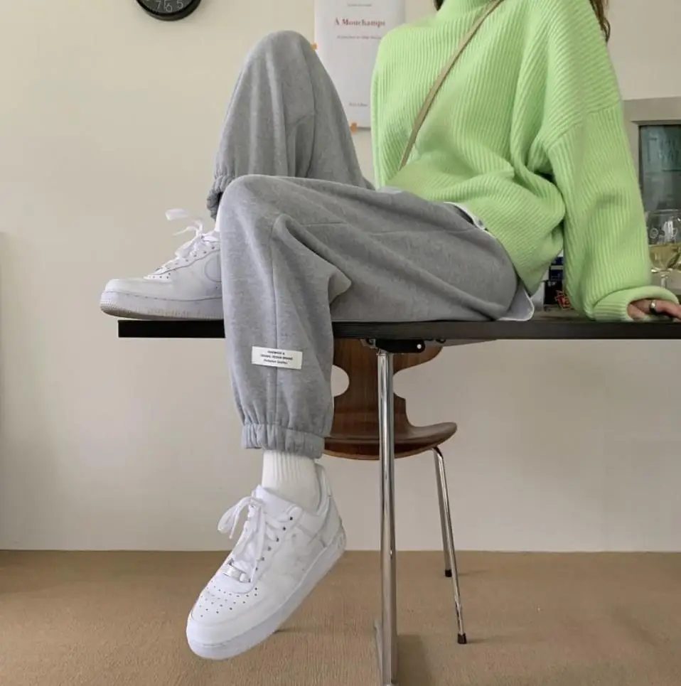 2021 frauen Rose rot Grau Dicke Warme Hosen Dame Lose Plus Samt Sport Jogginghose Weiblich Workout Hosen Herbst Winter Hosen