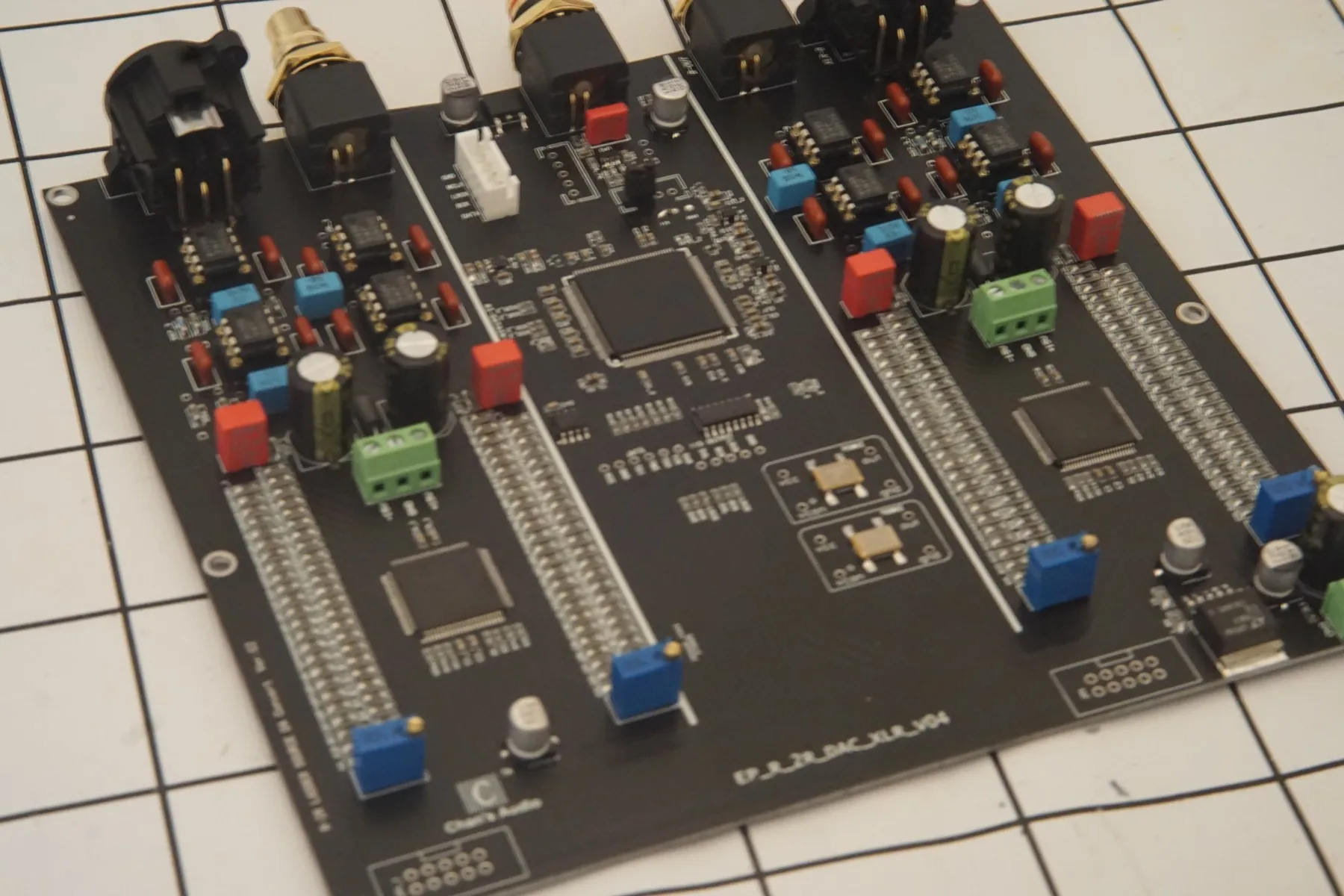 Placa decodificadora de audio hifi, resistencia de escalera R2R discreta de procesamiento digital FPGA de 24 bits