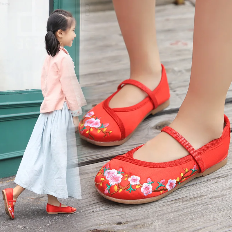 2019New Kids Shoes Chinese Style Embroidered Little Baby Girls Princess Shoes soft-soled Girls Flat Shoes Red Pink 2 3 4 5 6 7T