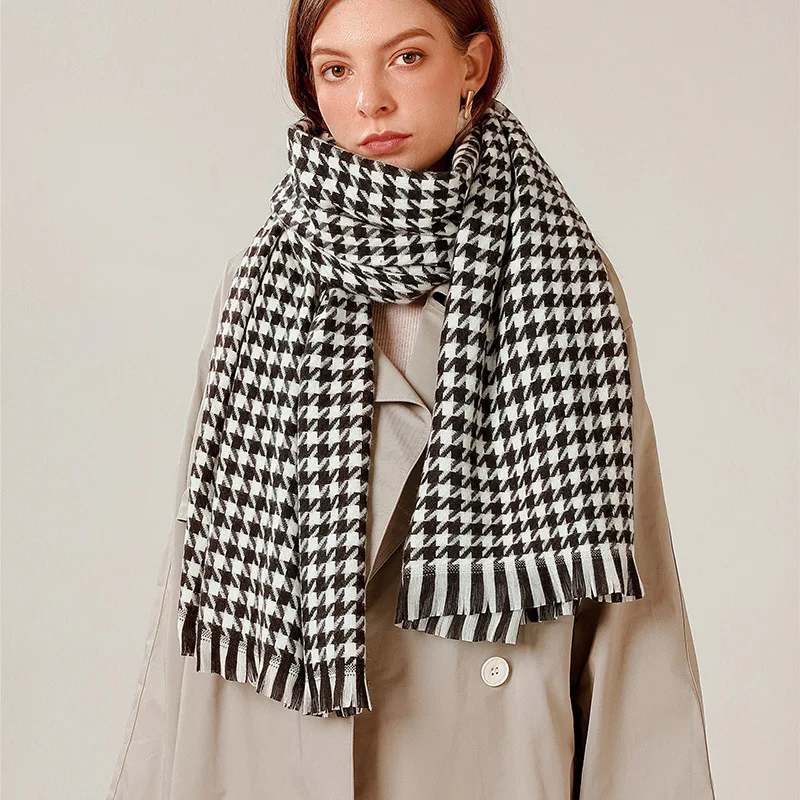 

Houndstooth Black White 2022 Winter Warm Pashmina Scarf women style Mencolorful plaid designer neck wrap knitted Scarves Tassel