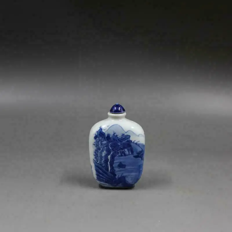 Chinese Blue and White Porcelain Qing Kangxi Landscape Design Snuff Bottle