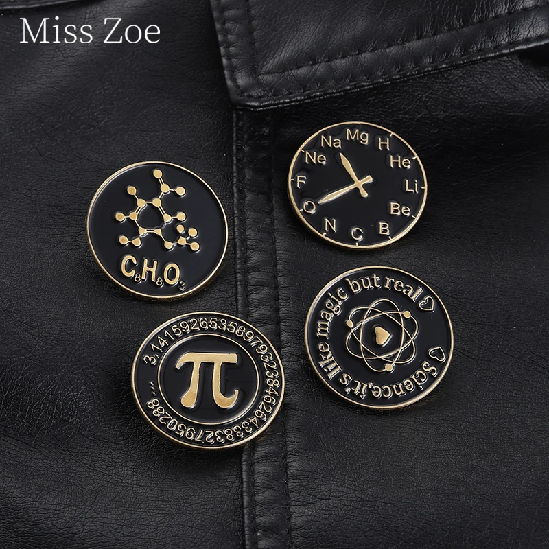 Scinece Enaeml Pin Mathematical Formula Pi (Π) Periodic Table Atom Symbol Clock Brooches For Teachers And Students Gift Wholesal