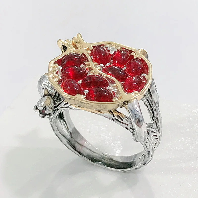 Vintage Silver Plated Red Pomegranate Ring National Style Red Crystal Zircon Party Ring Bridal Jewelry Lover's Gifts FOR Women