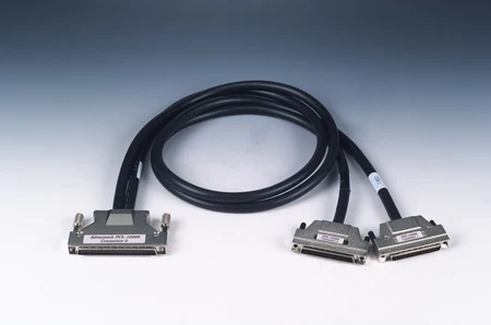 

PCL10268 SCSI-100 to 2*SCSI-68 Shielded Cable