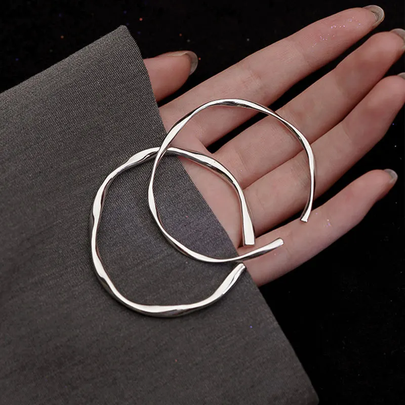 FOXANRY Minimalist Silver Color Bracelets for Women New Trendy Elegant Charming Vintage Design Bangles Party Jewelry Gift