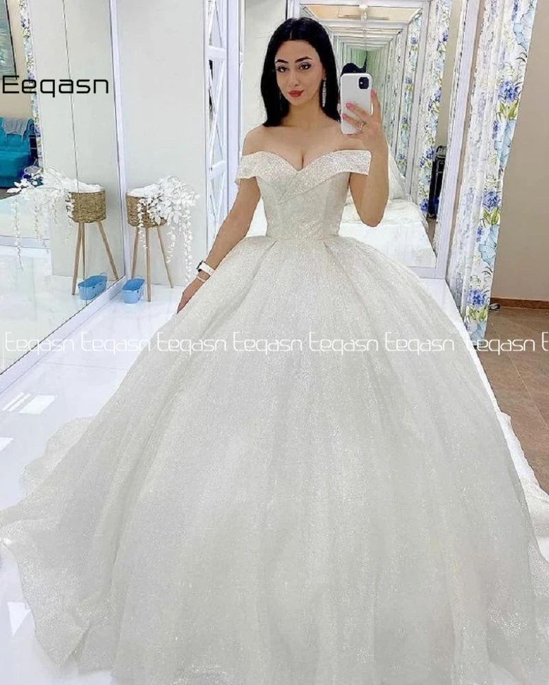 Abito da sposa da principessa con Glitter lucido abito da ballo con scollo a V abiti da sposa abito da sposa con corsetto con spalle scoperte su misura