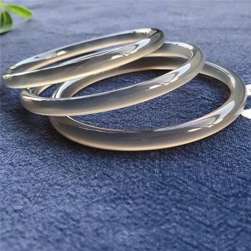 

New Ice Gray Chalcedony Handcarved Thin Round Bangles Fashion Boutique Jewelry Trend Women Jade Agate Bracelet Hand Ring