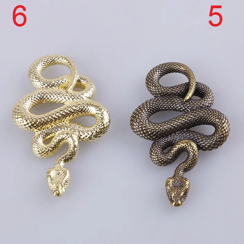 Multiherramienta Edc latón serpiente llavero Metal chavetros Cobra forma de serpiente hecho a mano llavero herramienta moda Animal llavero