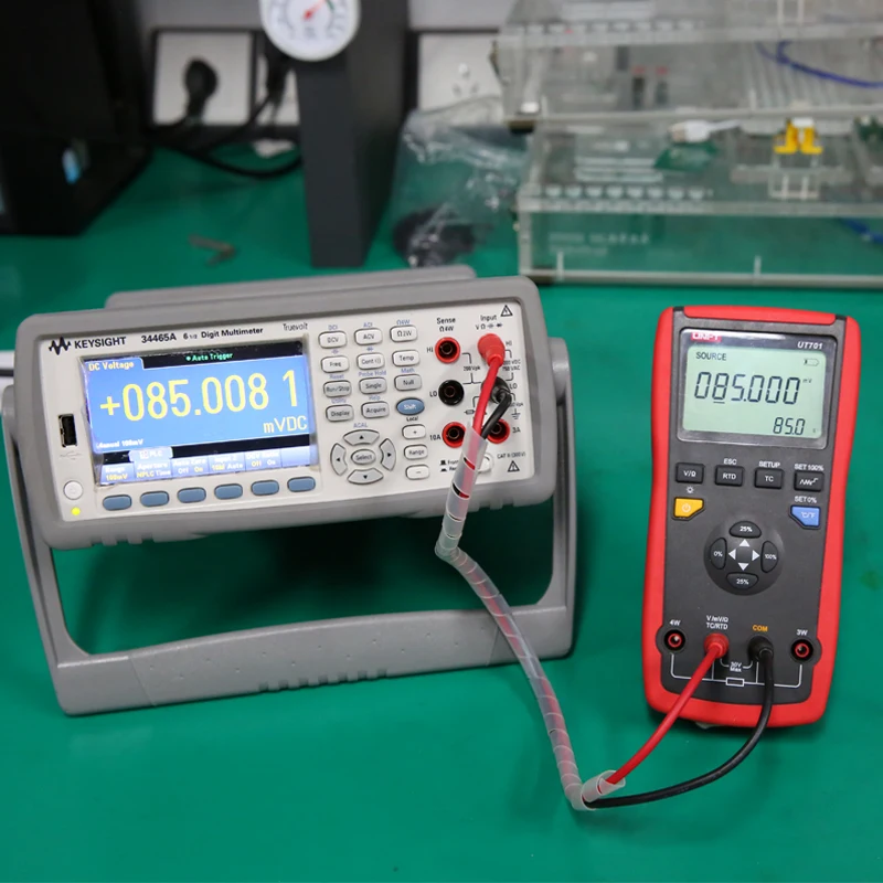 UNI-T UT701 High-precision Single Function Temperature Calibrator/Voltage, Resistance/Thermocouple/Thermal Resistance Calibrator