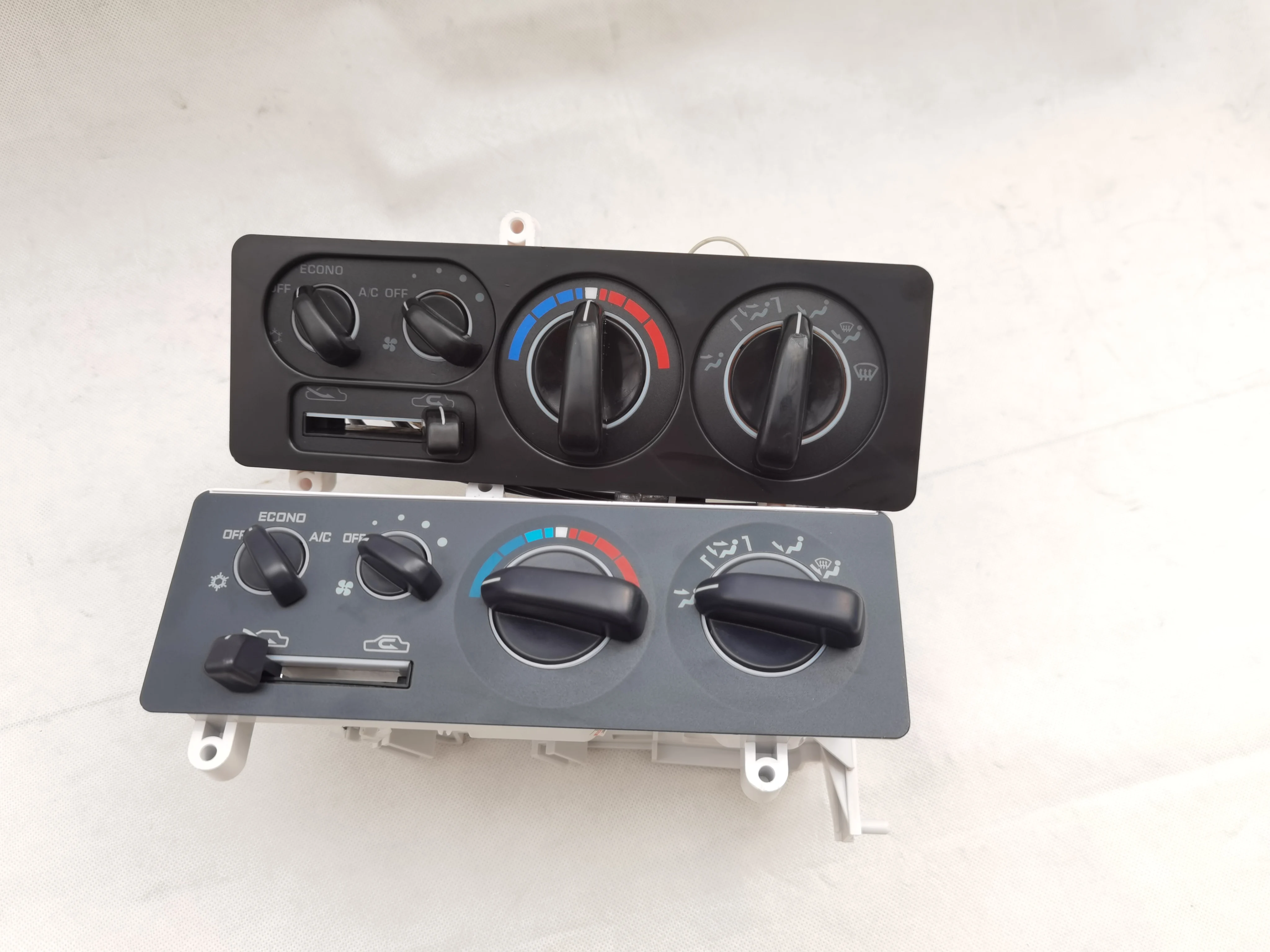 Panel Kontrol Kenop Kontrol Pemanas Sakelar AC Mobil untuk Mitsubishi Pajero Montero V31 V32 V33 V43 MR218469