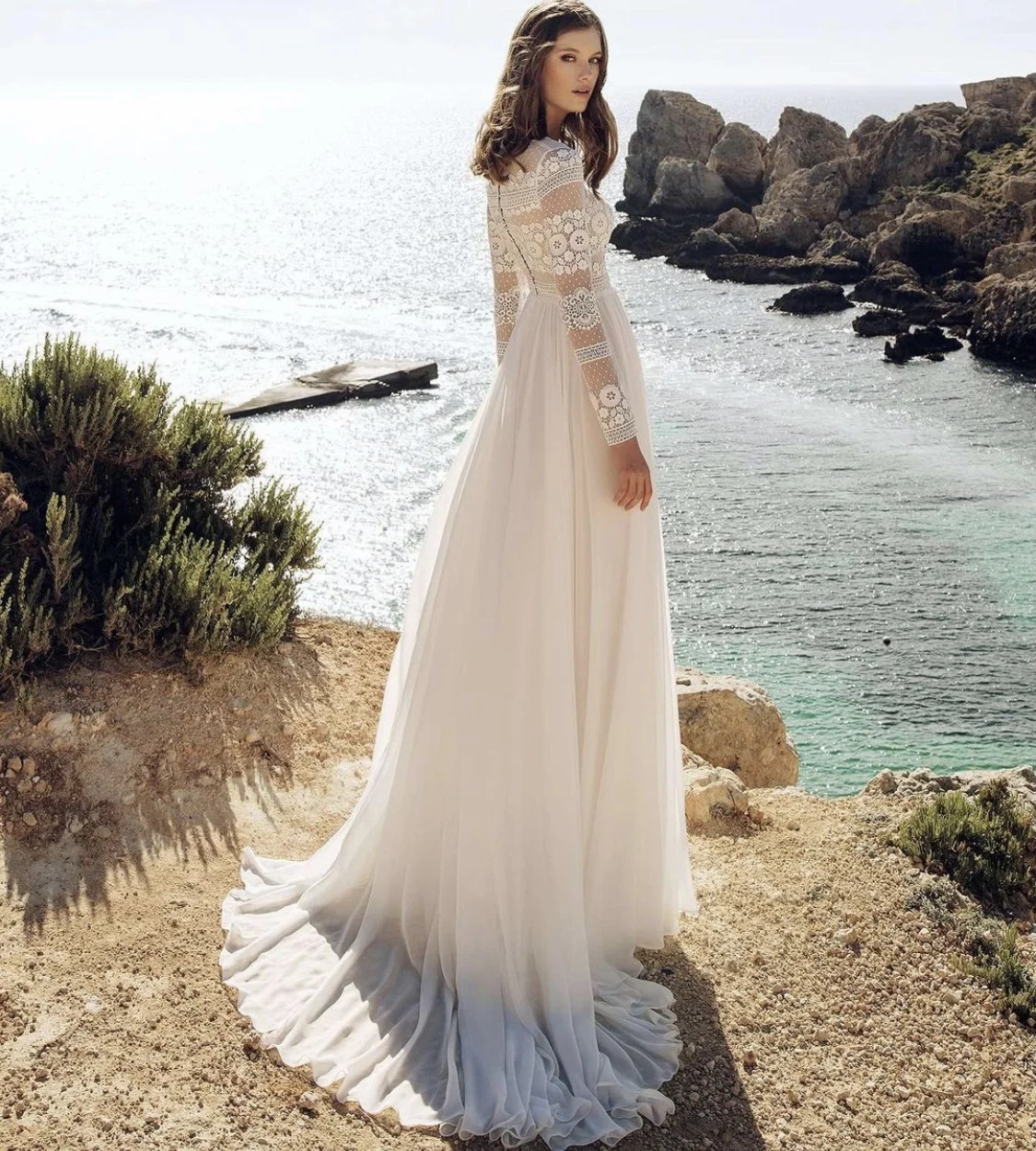 Abito da sposa bohemien A-Line O-Collo Manica lunga Ricamo in pizzo Sweep Train Abito da sposa principessa Abiti da Noiva Personalizzato