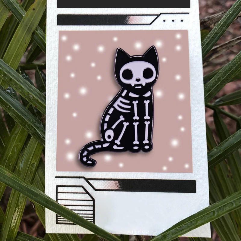 Skeleton Kitty cute spooky X-Ray Dark Cat Animal Bone Radiology Punk Enamel Pin skull art Gothic badge funny Halloween gift