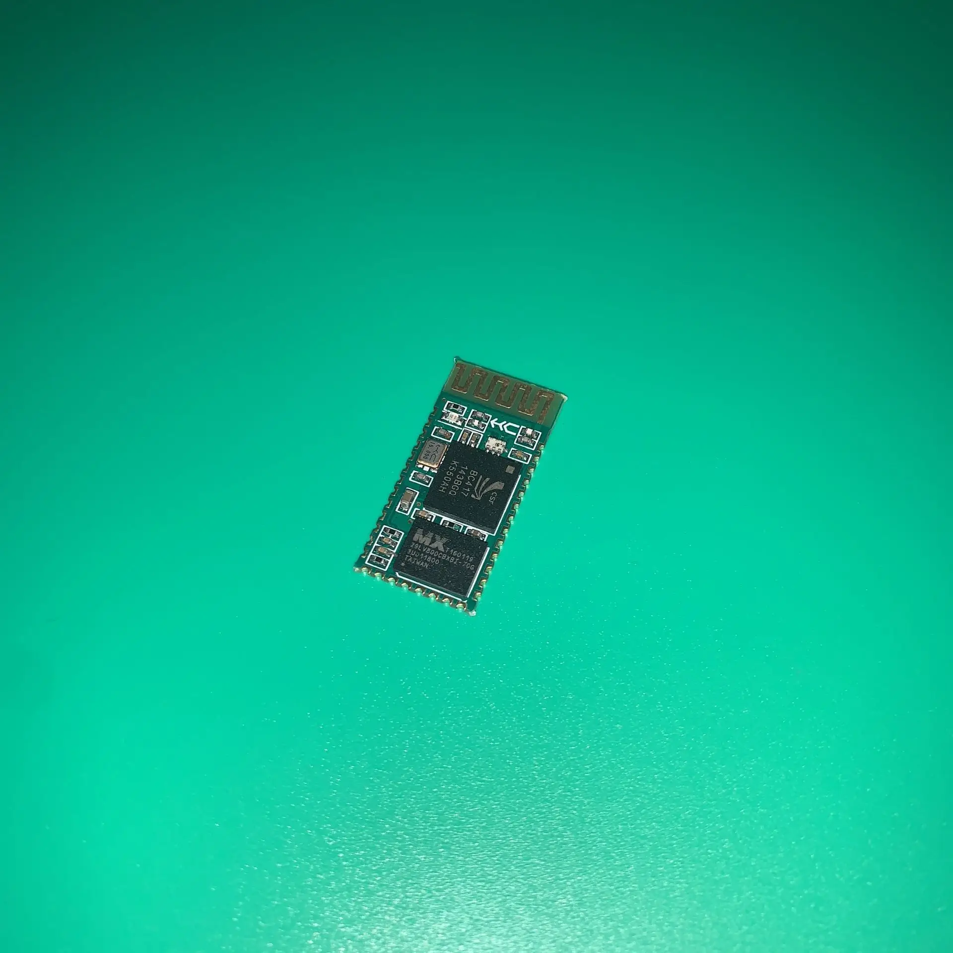 HC-06 módulo hc06 smd bc04 tem flash externo de 8m e edr módulo HC-06 é industrial e compatível com civil HC-04