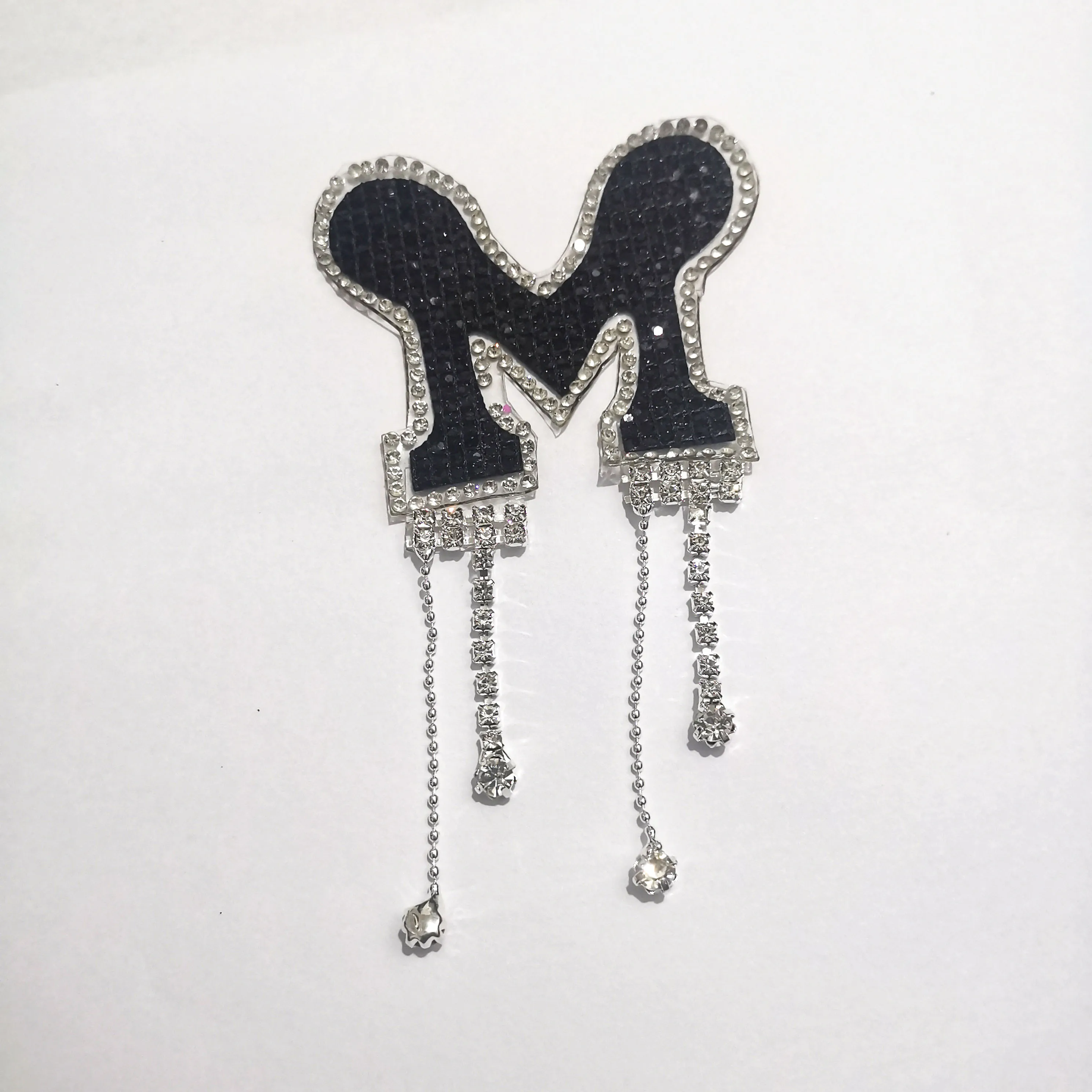 1pcs Hotfix Rhinestone Appliques Glitter Claw Motifs Tassel Iron On Patch For Clothing Badge Paste For Clothes Bag jacket