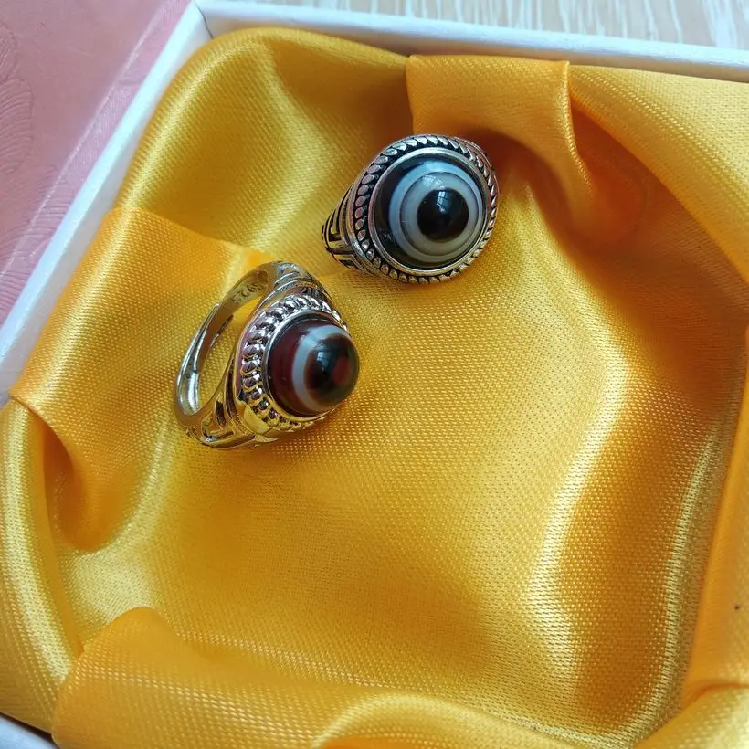 

Two Ring Rare Tibetan Dzi Bead Nature Eye Vein Finger Gemstone Amulet Exorcise evil spirits Talisman