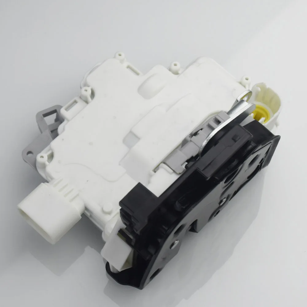 8J2837015A Car Latch Door Lock Actuator Right Driving for Audi A4 A5 Q3 Q5 Q7 TT for SEAT IBIZA 6J for SKODA SUPERB 3T