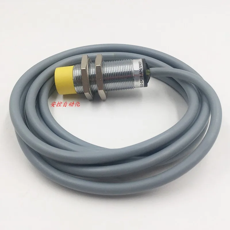 Inductive Capacitive 4-Wire Analog Sensing Probe Ranging Sensor NI8-M18-LIU Proximity Switch