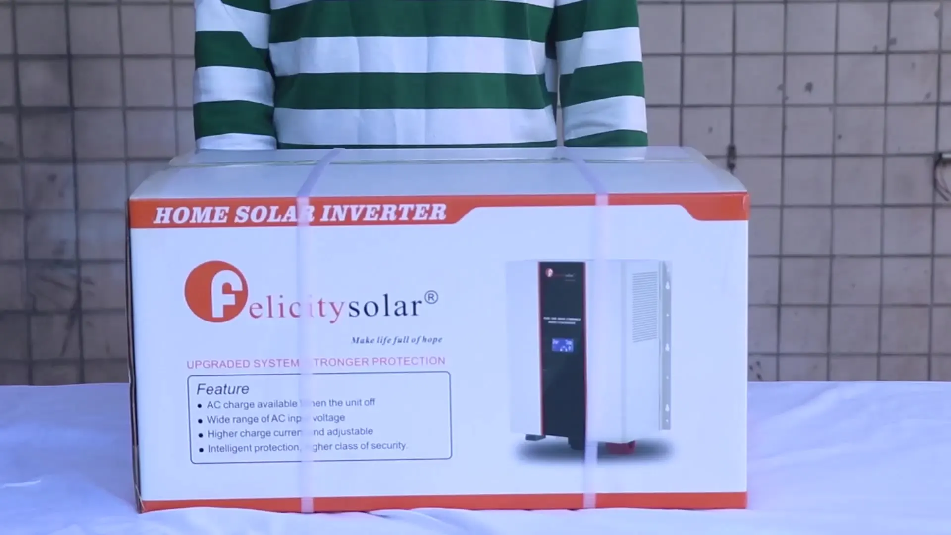 Solar inverter Pure sine wave 4000 watt off grid solar inverter 220 volt 48 v