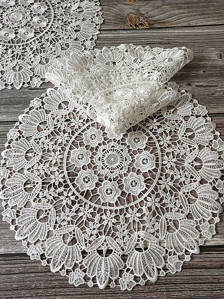 Round 30cm European Retro Hand Crochet Lace Placemat Coaster Balcony Coffee Table Mat Christmas Wedding Decoration Dust Cloth