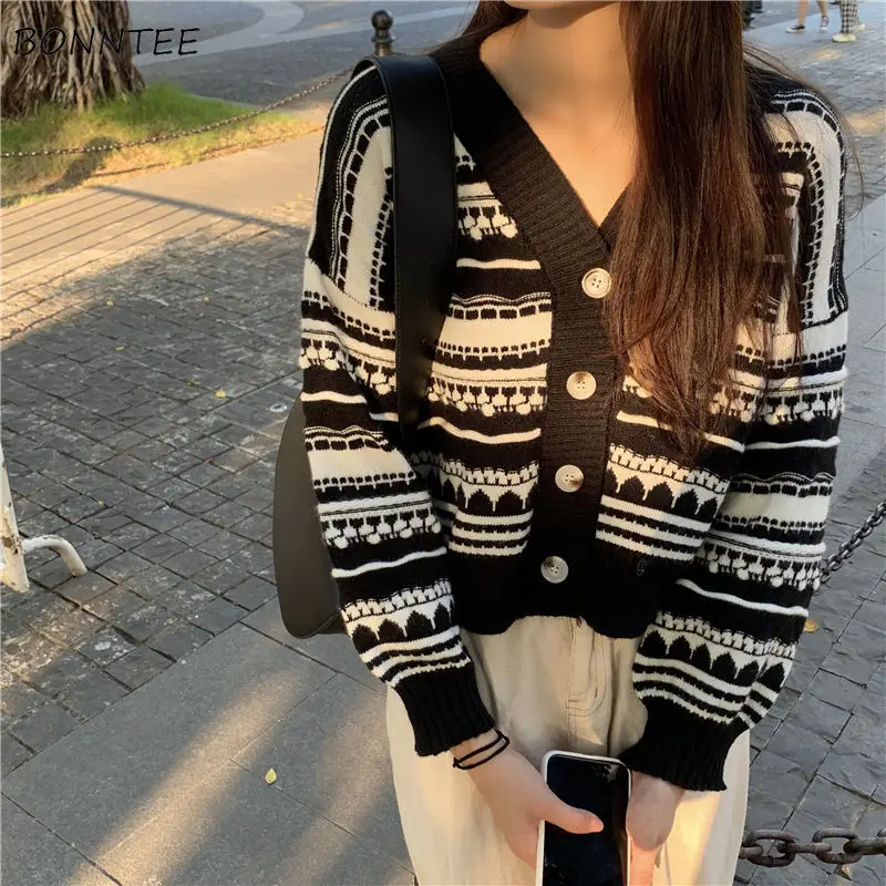 

Cardigan Women Sweater Autumn New V-neck Knitting Loose Warm Aesthetic Simple All-match Harajuku Chandails Mujer Fashion Clothes