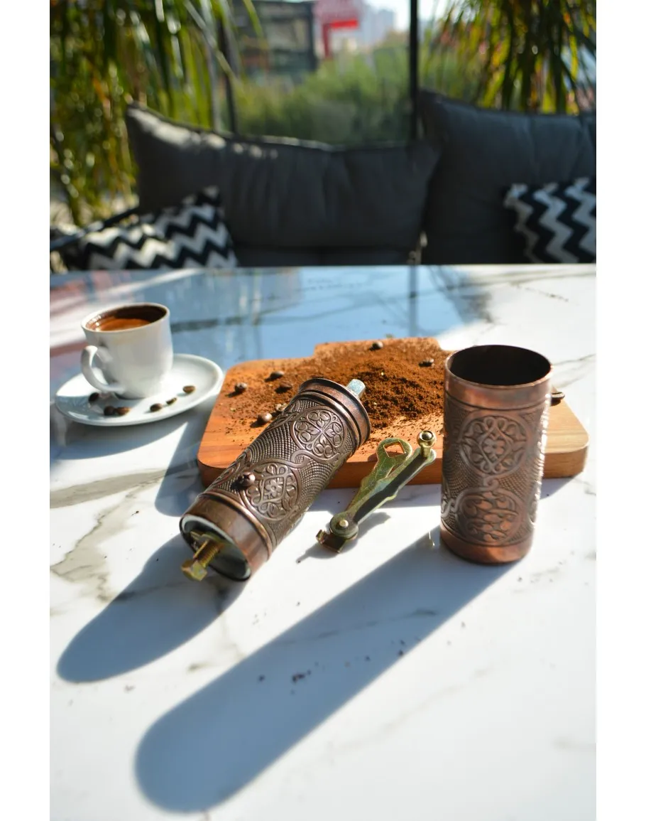 NOSTALGIC COFFEE GRINDER COFFEE GRINDER