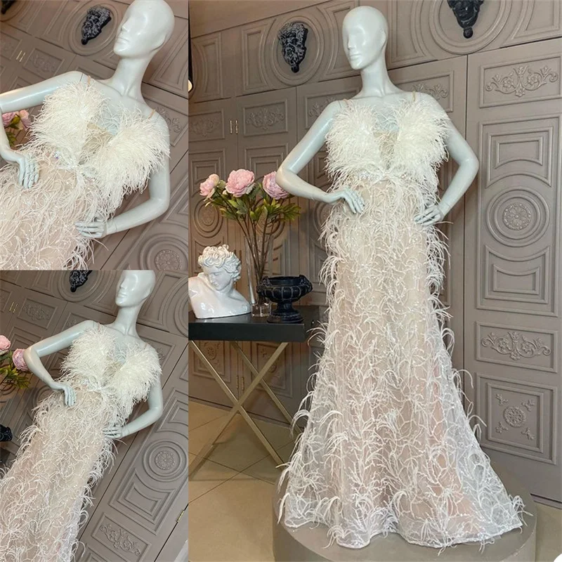 

Real Picture Chic A Line Wedding Dresses Luxury Feather Applique Spaghetti Strap Bridal Gowns Beach Custom Made Sweep Train