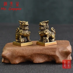 Antique Bronze 1 Pair Lions Seal Desktop Ornaments Copper Animal Miniature Figurine Lucky Brass Lion Statue Feng Shui Decoration