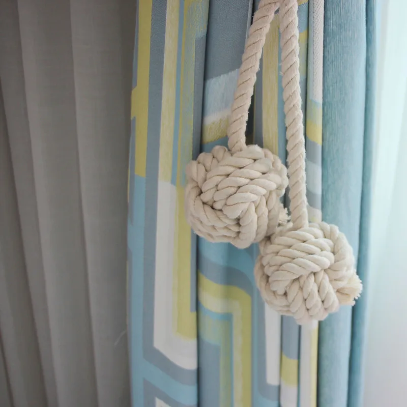 

Window trimming ball Hand-woven cotton tie strap hanging ball (this pair of white double ball