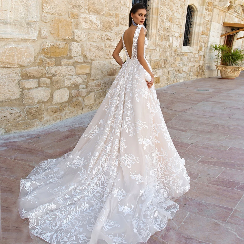 Splendido abito da sposa in pizzo con applicazioni in Tulle a-line per la sposa con scollo a v nappa senza maniche abiti da sposa Sweep Train