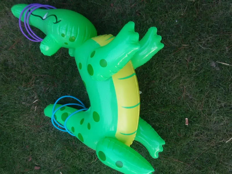 Giocattoli gonfiabili per bambini Coccodrillo Lancio Cerchio Puzzle Gioco Puntelli Modello di performance sul palco Simulazione Animale Coccodrillo 2021