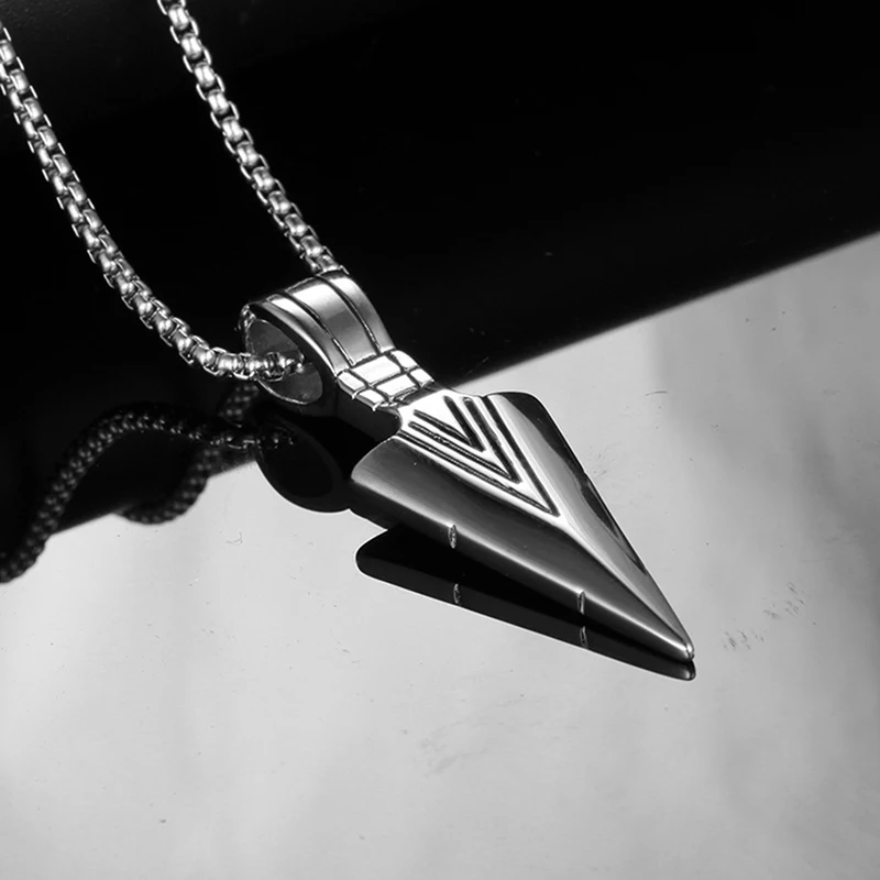 Self Defense Pendant Necklace For Mens Boys Cool Spearpoint Arrowhead Neck Chain Emergency Survival Tactical EDC Tool Supplies