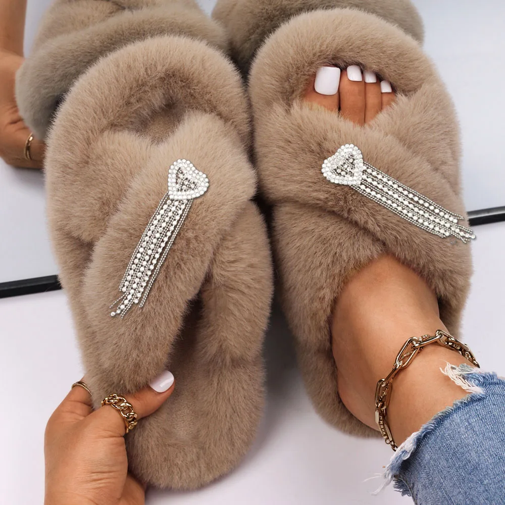 

Women Sandals Female Furry Slippers Faux Fur Slides Full Diamond Love Knot Tassel Designer Slippers Ladies Fluffy Brand Shoes